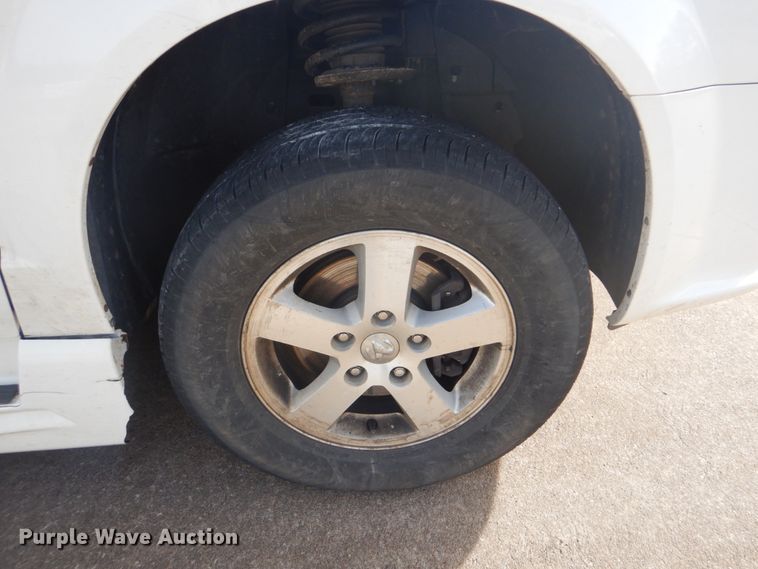 image for item FF9177 2011 Dodge Grand Caravan handicap accessible van