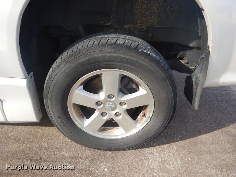 image for item FF9177 2011 Dodge Grand Caravan handicap accessible van