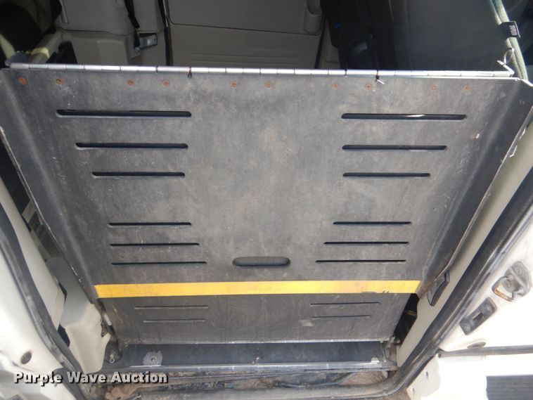 image for item FF9177 2011 Dodge Grand Caravan handicap accessible van