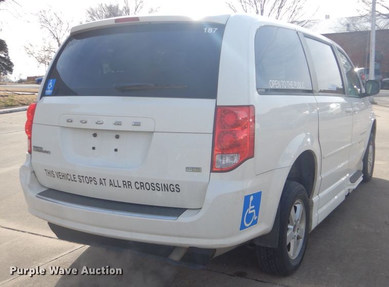 image for item FF9178 2011 Dodge Grand Caravan handicap accessible van