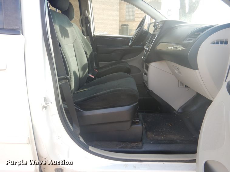 image for item FF9178 2011 Dodge Grand Caravan handicap accessible van