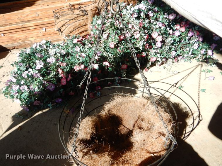 image for item FI9730 Flower baskets