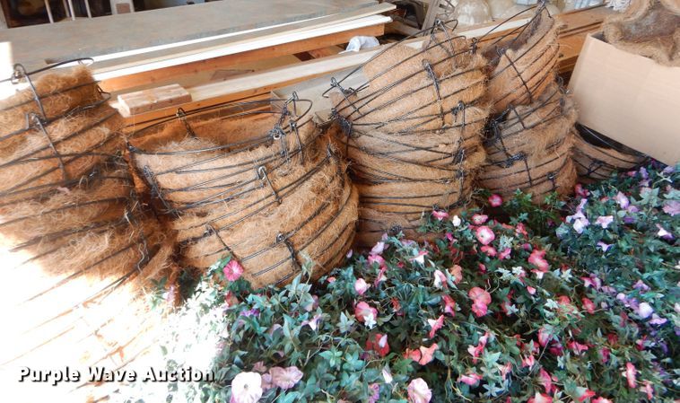 image for item FI9730 Flower baskets