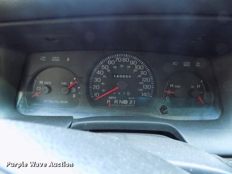 image for item FI9957 2005 Ford Crown Victoria Police Interceptor