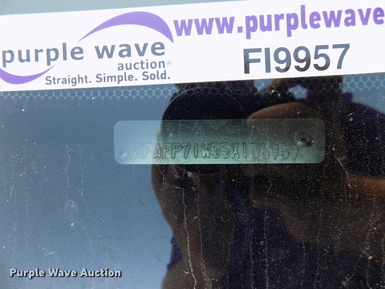 image for item FI9957 2005 Ford Crown Victoria Police Interceptor