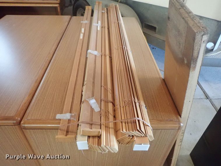 image for item FK9549 (5) wood desks