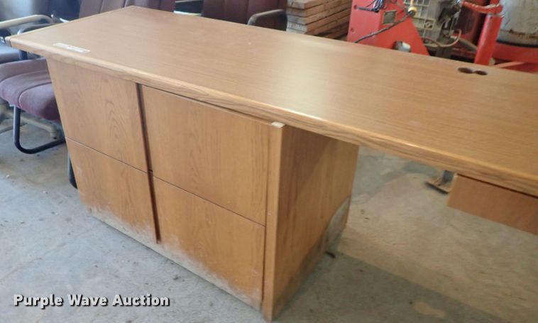 image for item FK9550 Wood desk