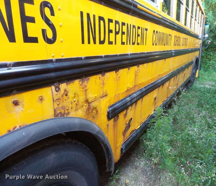 image for item FU9303 2010 Thomas Built Saf-T-Liner EF school bus