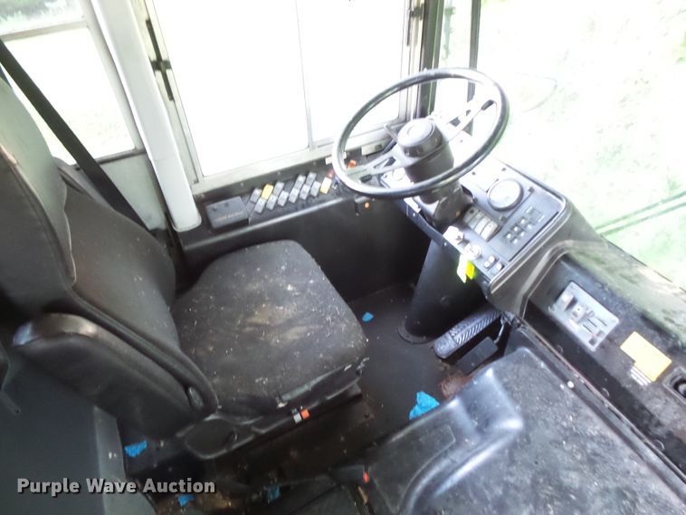 image for item FU9303 2010 Thomas Built Saf-T-Liner EF school bus