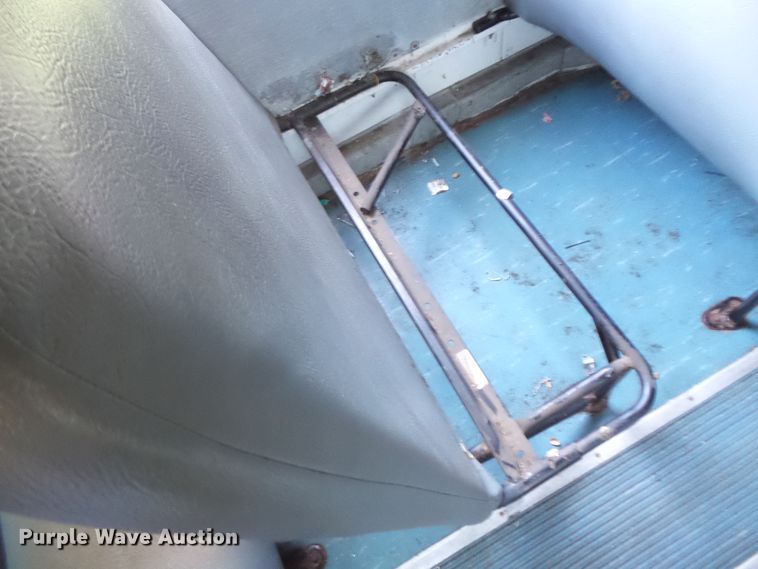 image for item FU9303 2010 Thomas Built Saf-T-Liner EF school bus