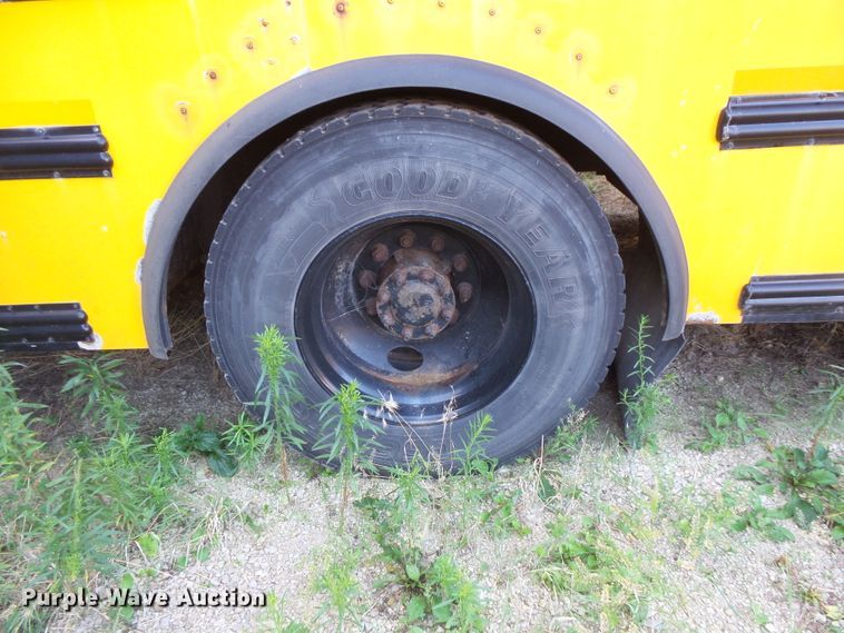 image for item FU9303 2010 Thomas Built Saf-T-Liner EF school bus