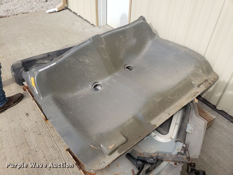 image for item FW9540 Dodge Charger police parts