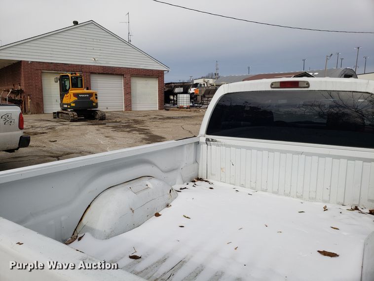 image for item FW9543 2005 Dodge Dakota Club Cab pickup truck