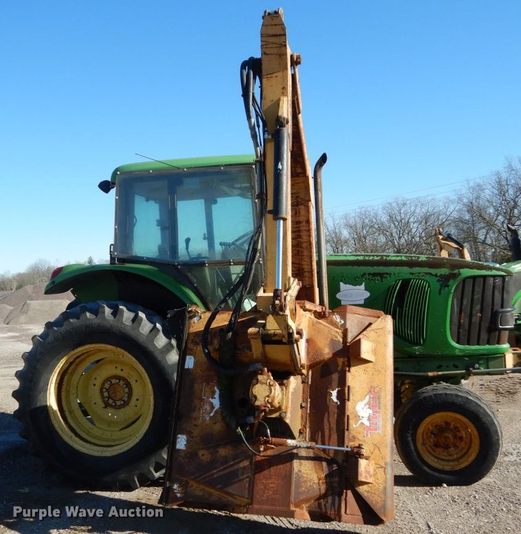 image for item GC9432 2004 John Deere 6615 tractor