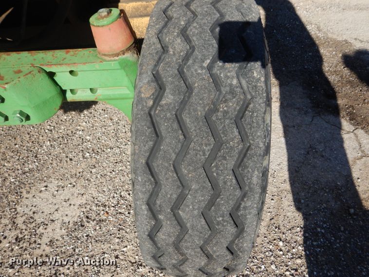 image for item GC9432 2004 John Deere 6615 tractor