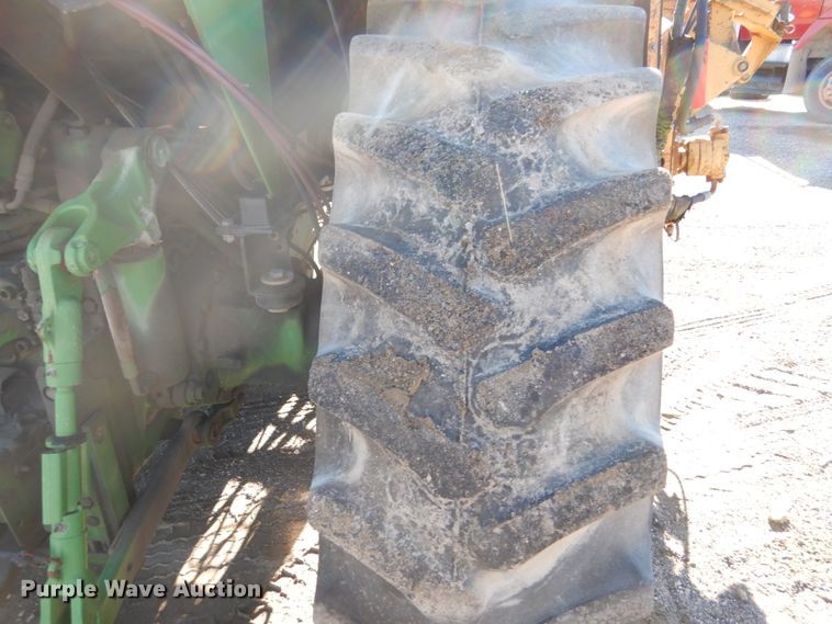 image for item GC9432 2004 John Deere 6615 tractor