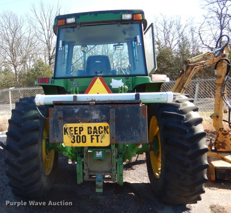 image for item GC9433 2000 John Deere 7210 tractor