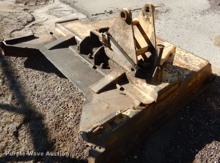 image for item GC9433 2000 John Deere 7210 tractor