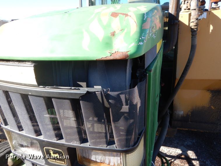 image for item GC9433 2000 John Deere 7210 tractor