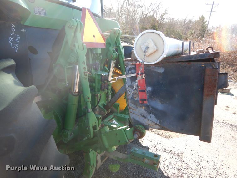 image for item GC9433 2000 John Deere 7210 tractor