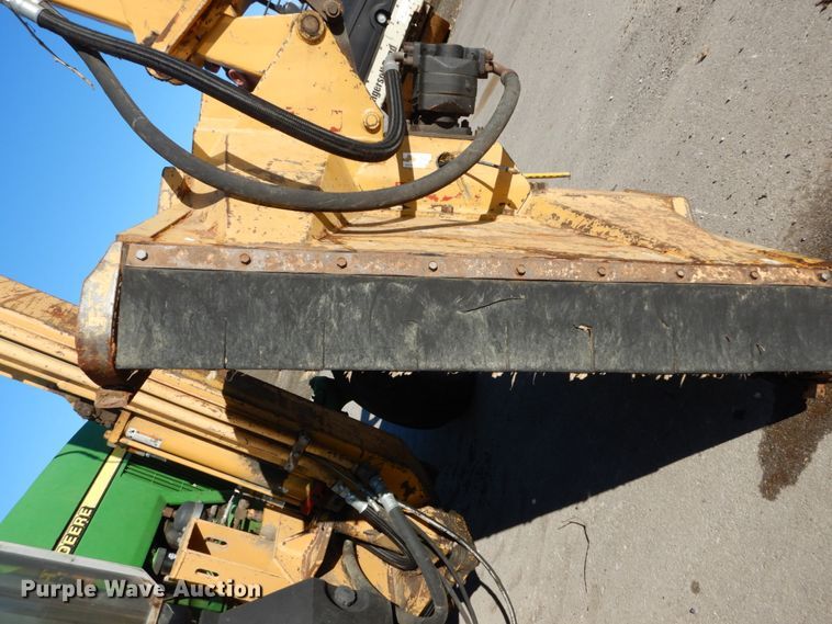 image for item GC9434 2000 John Deere 7210 tractor