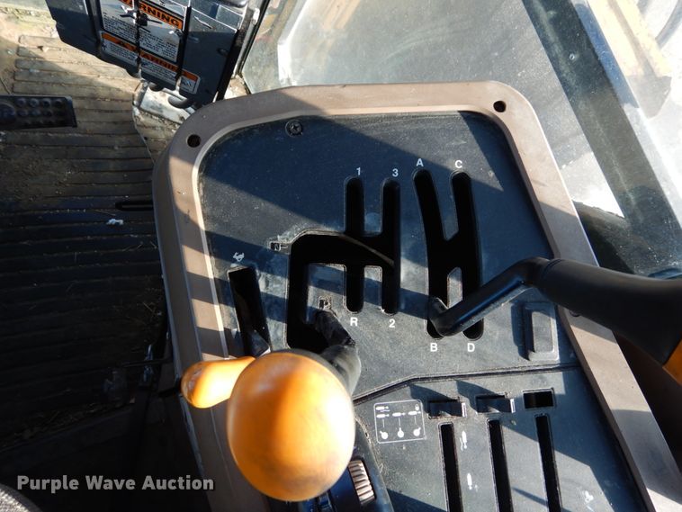 image for item GC9434 2000 John Deere 7210 tractor