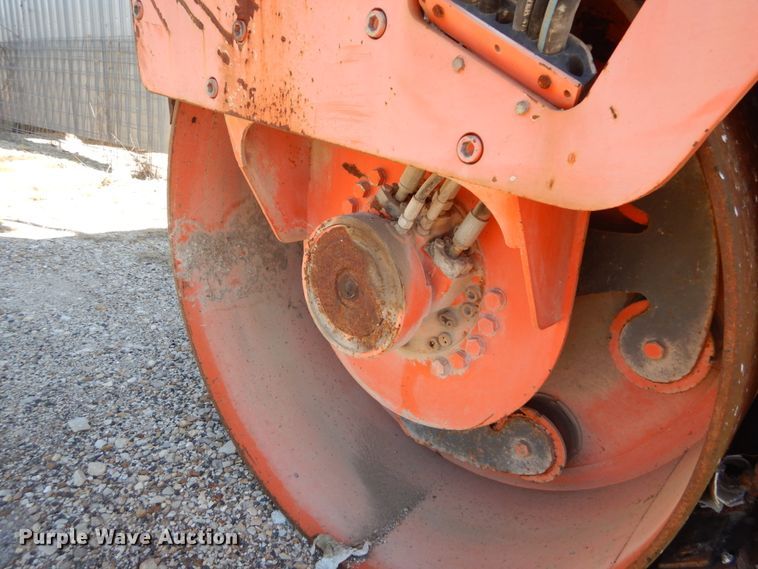 image for item GC9441 Hamm HD70 double drum vibratory roller