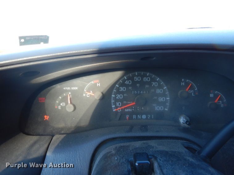 image for item GC9442 1998 Ford F150 pickup truck