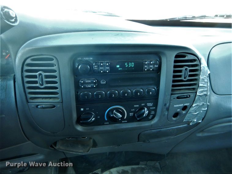 image for item GC9442 1998 Ford F150 pickup truck