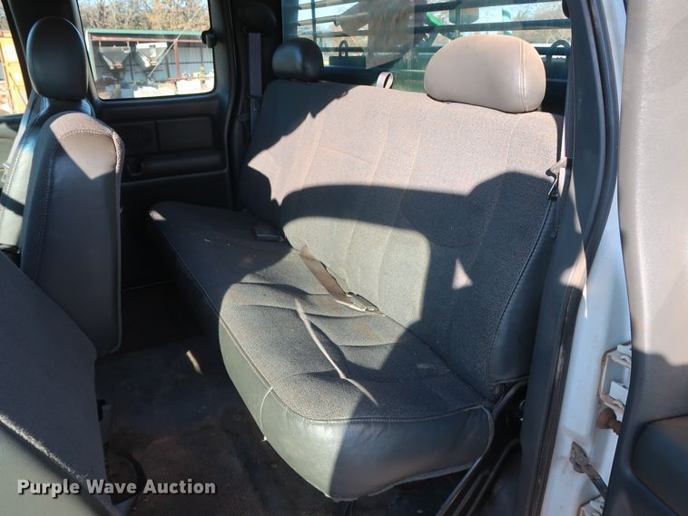 image for item GD9888 2004 Chevrolet Silverado 1500 Ext. Cab pickup truck