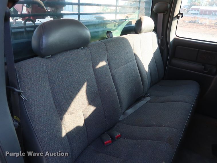 image for item GD9888 2004 Chevrolet Silverado 1500 Ext. Cab pickup truck