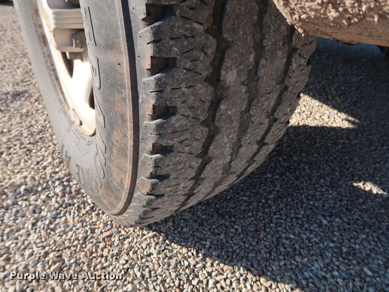 image for item GD9888 2004 Chevrolet Silverado 1500 Ext. Cab pickup truck