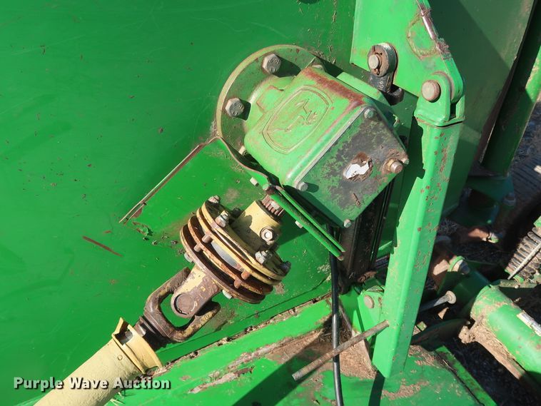 image for item GD9891 2003 John Deere CX15 rotary mower