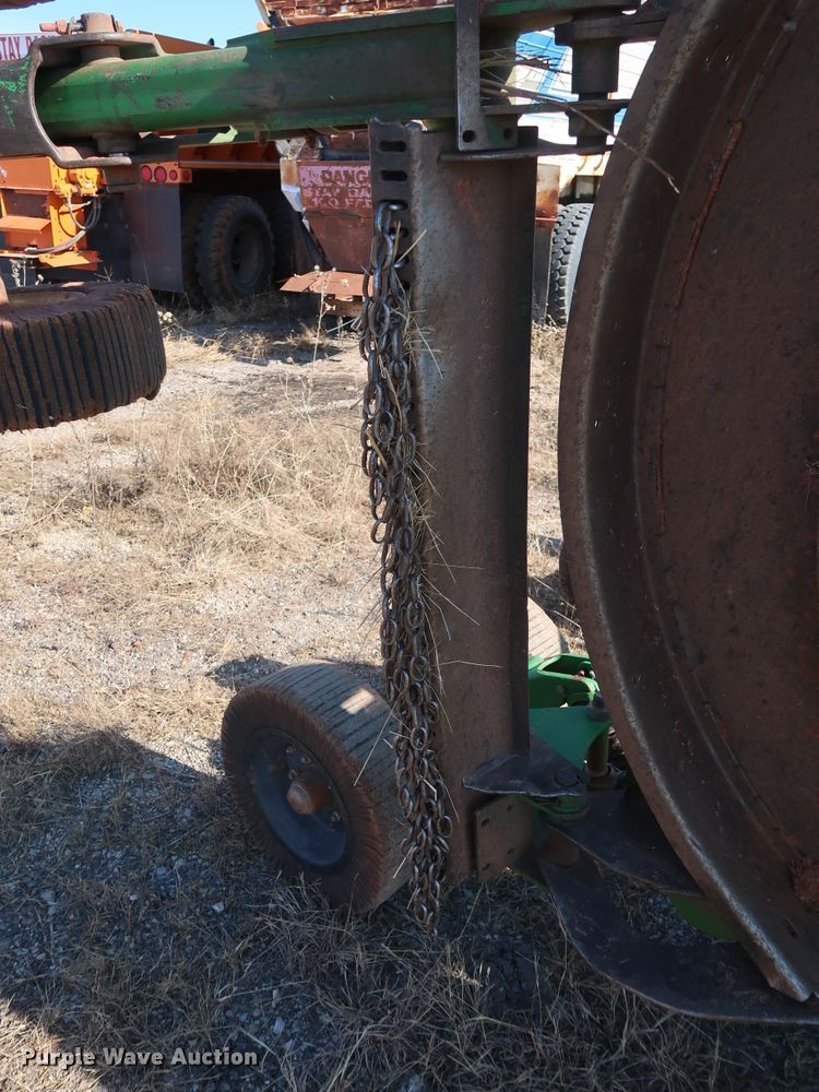 image for item GD9891 2003 John Deere CX15 rotary mower