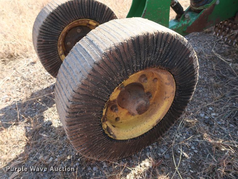 image for item GD9891 2003 John Deere CX15 rotary mower