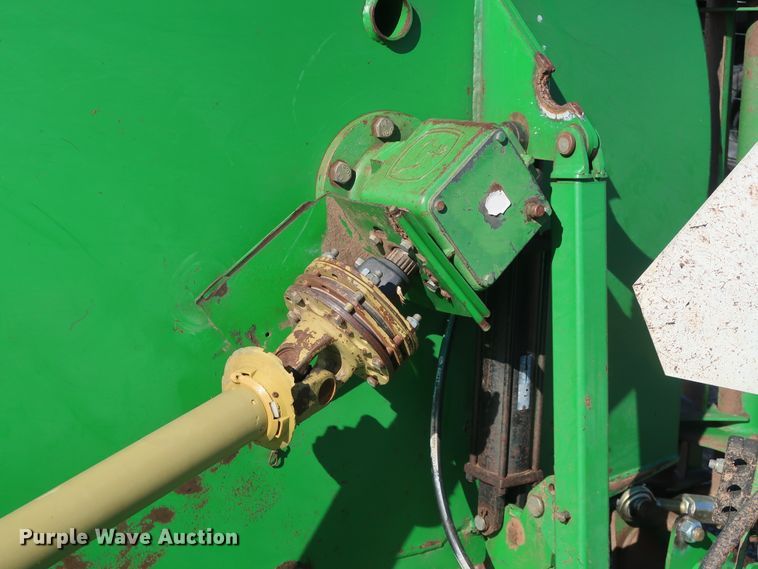 image for item GD9892 2003 John Deere CX15 rotary mower