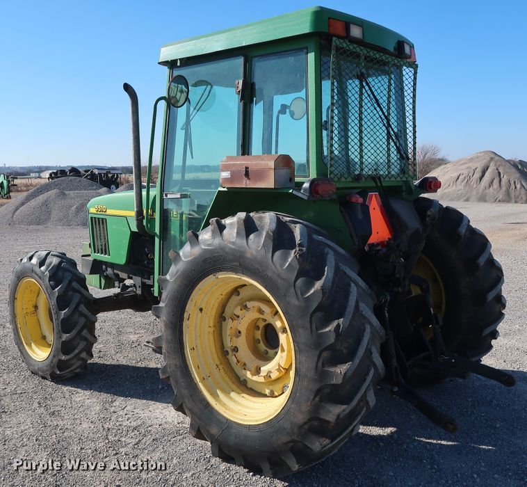 image for item GD9893 1998 John Deere 5510 MFWD tractor