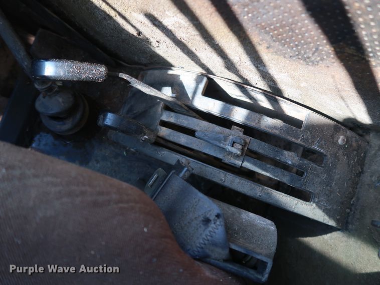 image for item GD9893 1998 John Deere 5510 MFWD tractor