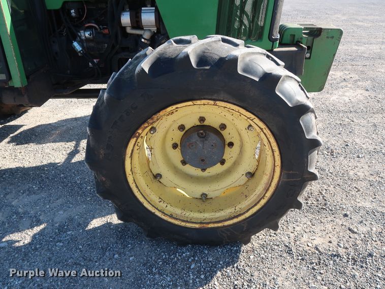 image for item GD9893 1998 John Deere 5510 MFWD tractor