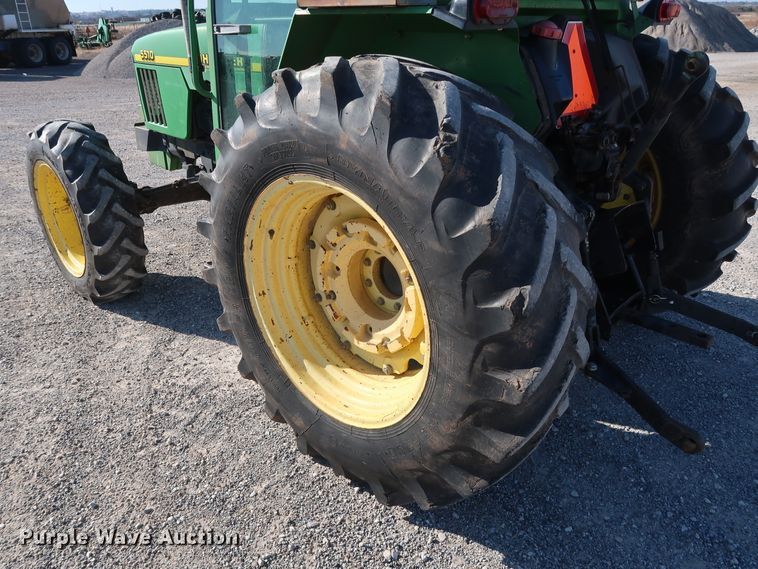 image for item GD9893 1998 John Deere 5510 MFWD tractor