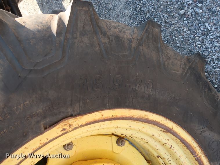 image for item GD9893 1998 John Deere 5510 MFWD tractor