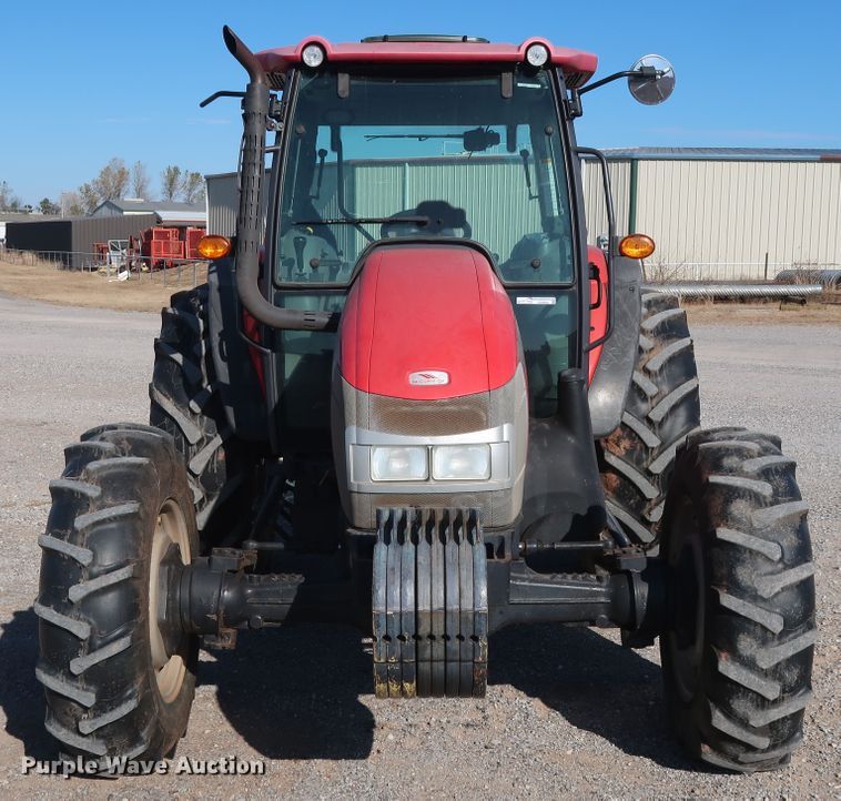 image for item GD9894 2011 McCormick T110 Max MFWD tractor