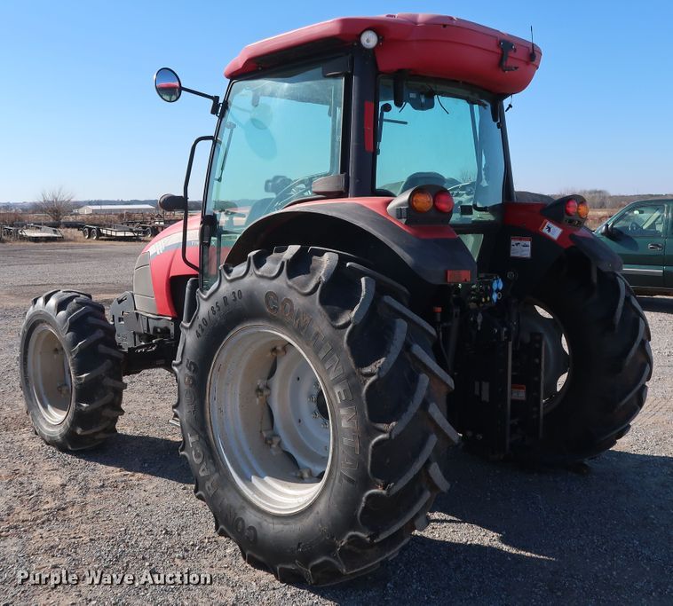 image for item GD9894 2011 McCormick T110 Max MFWD tractor