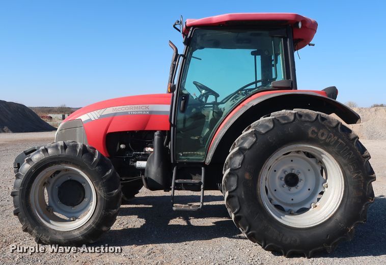 image for item GD9894 2011 McCormick T110 Max MFWD tractor