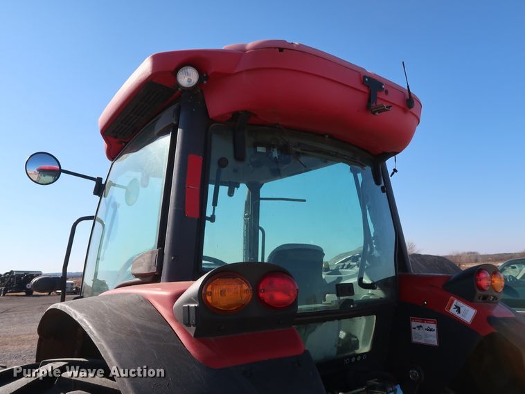 image for item GD9894 2011 McCormick T110 Max MFWD tractor