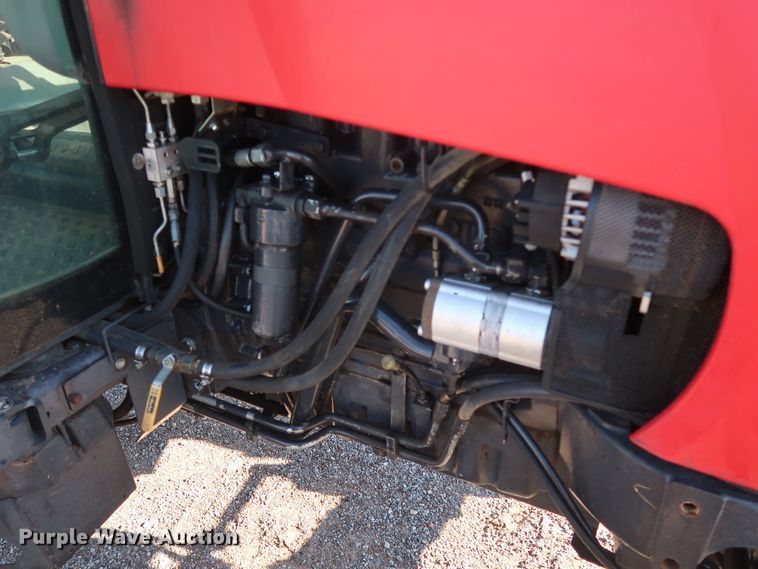 image for item GD9894 2011 McCormick T110 Max MFWD tractor