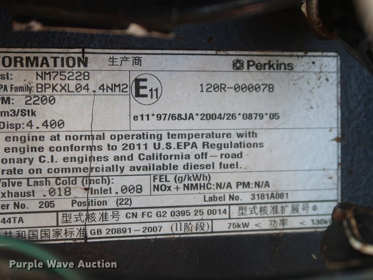 image for item GD9894 2011 McCormick T110 Max MFWD tractor