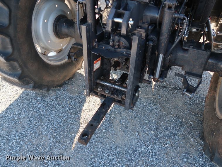 image for item GD9894 2011 McCormick T110 Max MFWD tractor