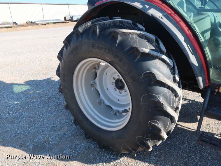 image for item GD9894 2011 McCormick T110 Max MFWD tractor