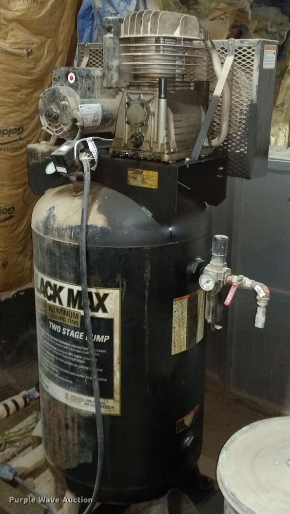 image for item GE9547 Black Max air compressor